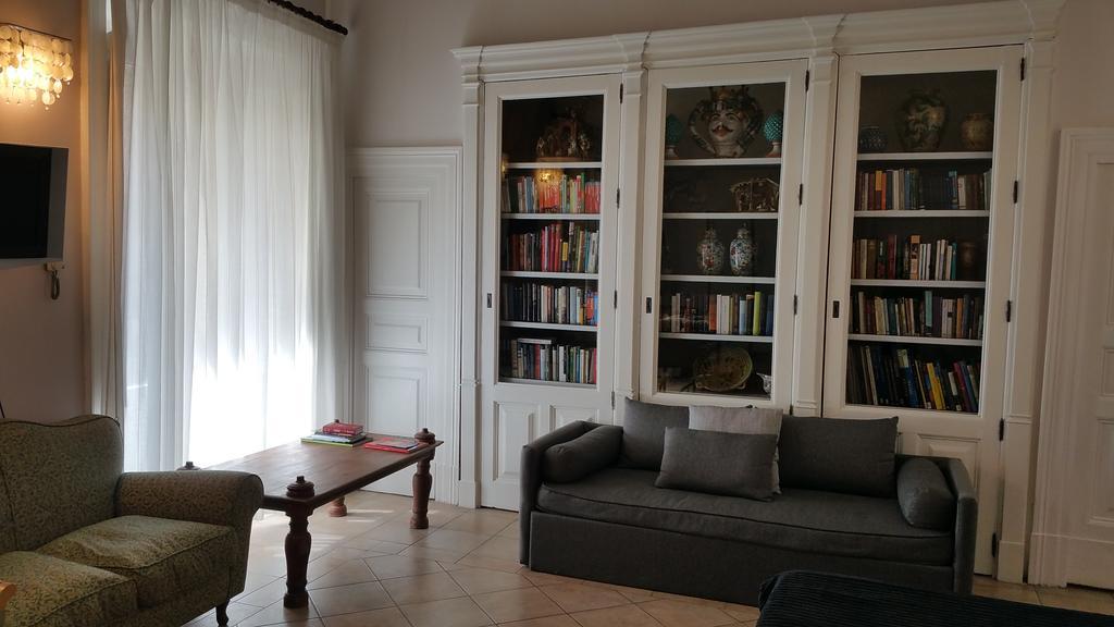 Centro Storico B&B Catania Exteriör bild